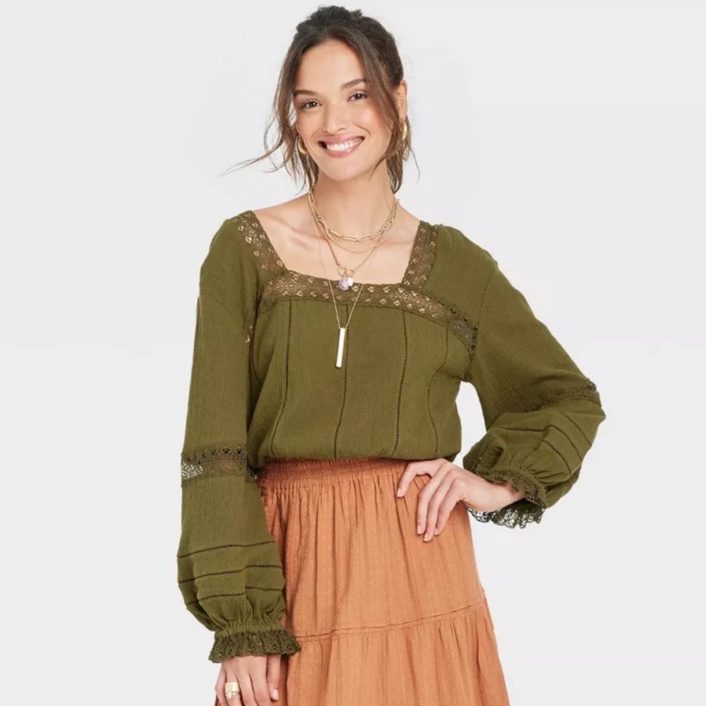 Universal Thread Cropped Balloon Sleeve Blouse